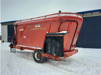 - Forage mixer wagon: picture 1