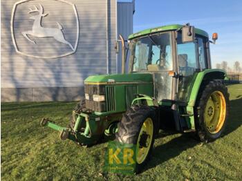 Farm tractor 6100 John Deere: picture 1