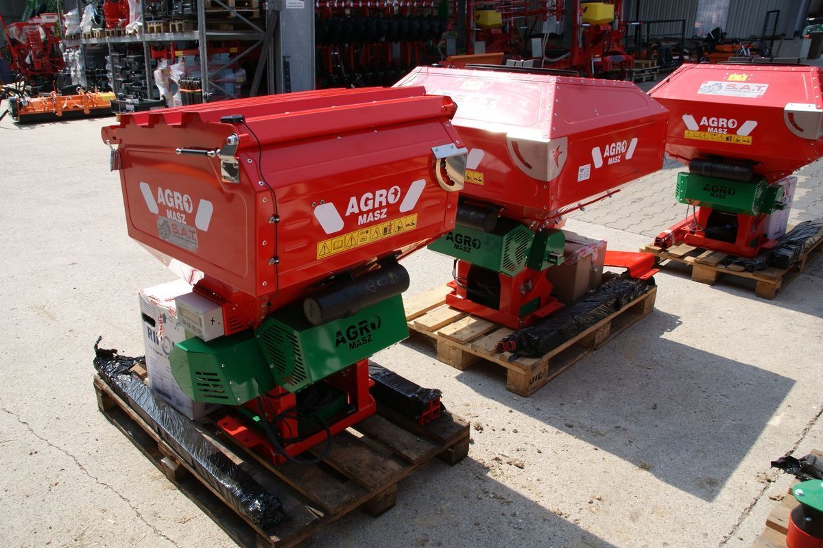 Agro Masz SP 200-Pneumatisches Sägerät  - Sowing equipment: picture 2