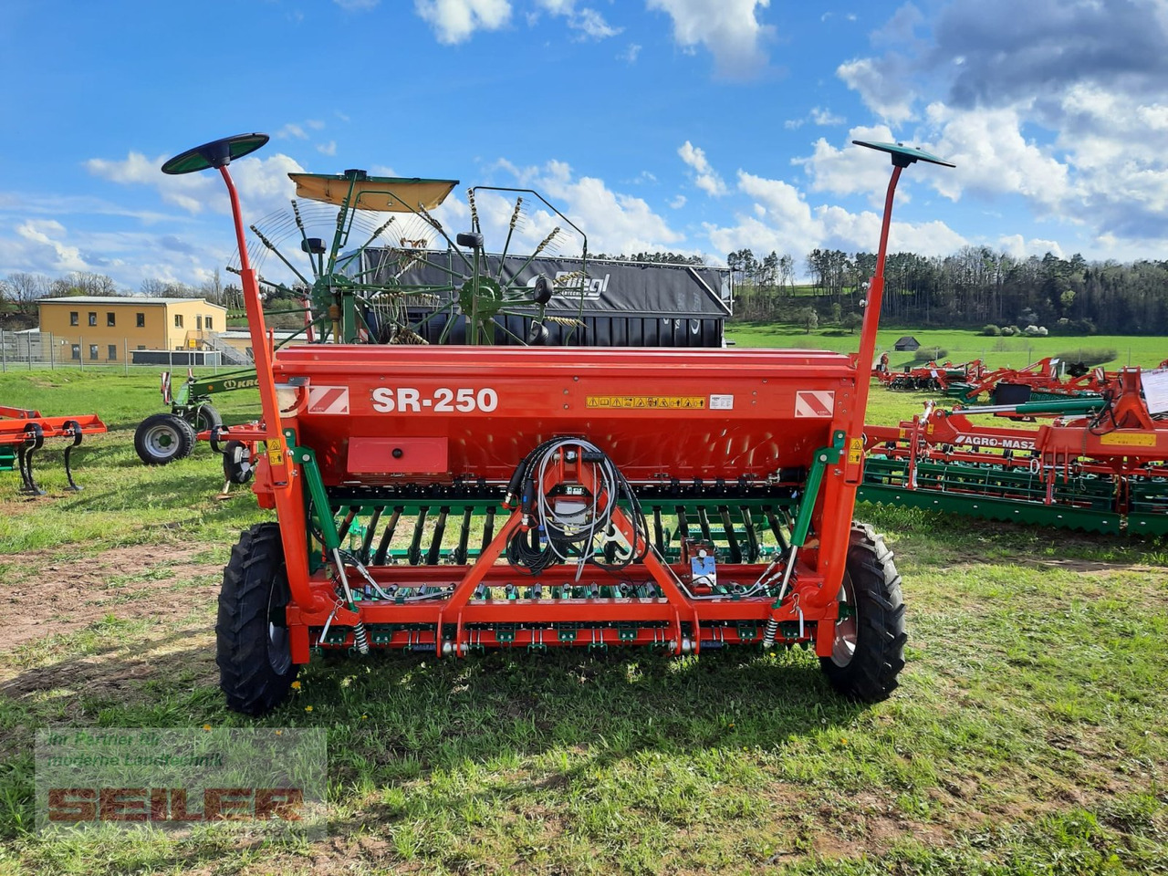 Agro-Masz SR 250 - Seed drill: picture 1