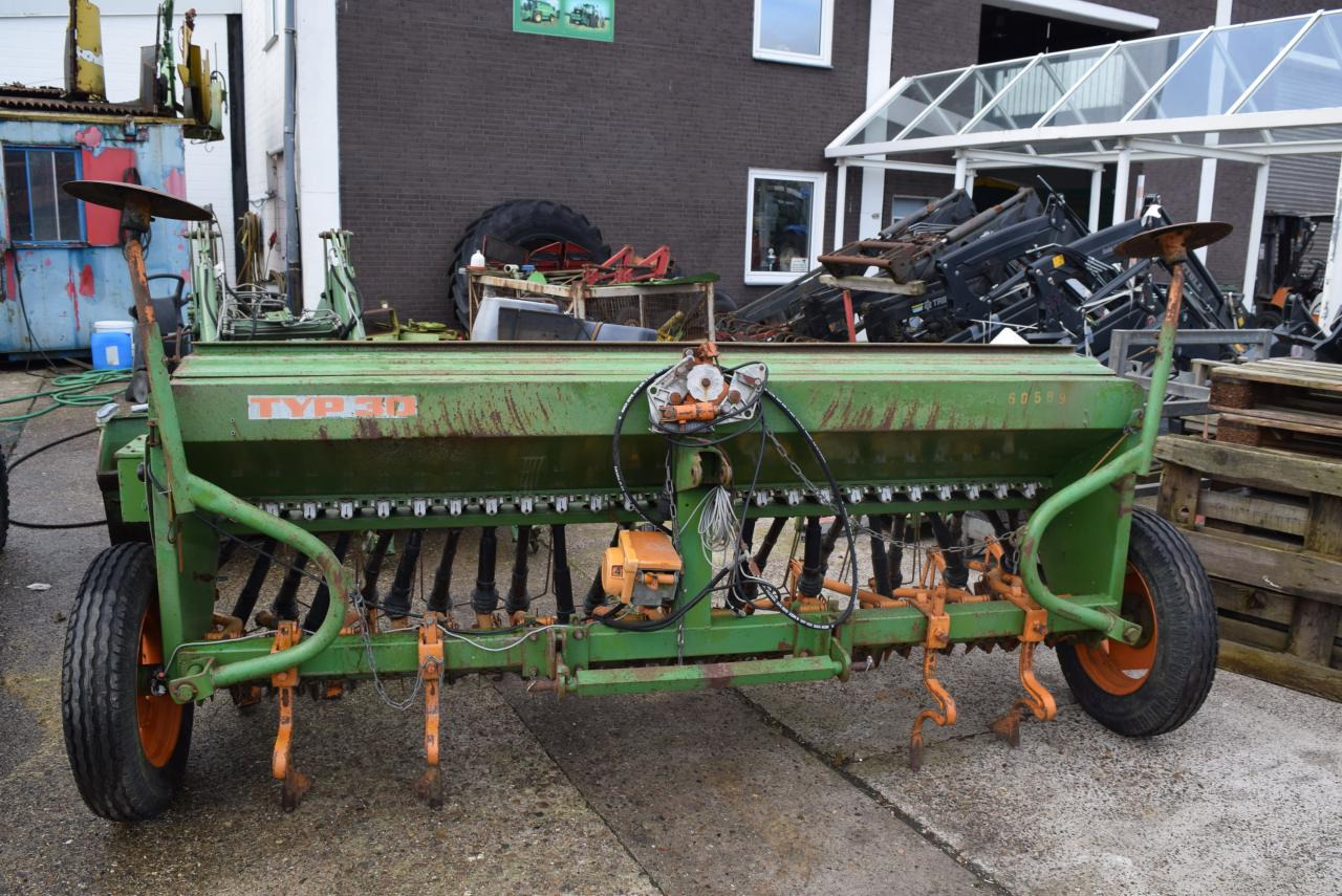 Amazone D7-30 - Seed drill: picture 2