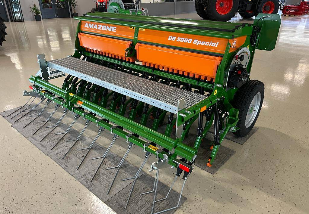 Amazone D9-3000 Special  - Seed drill: picture 3