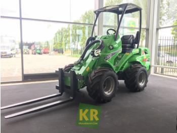 New Compact loader Avant 635: picture 1