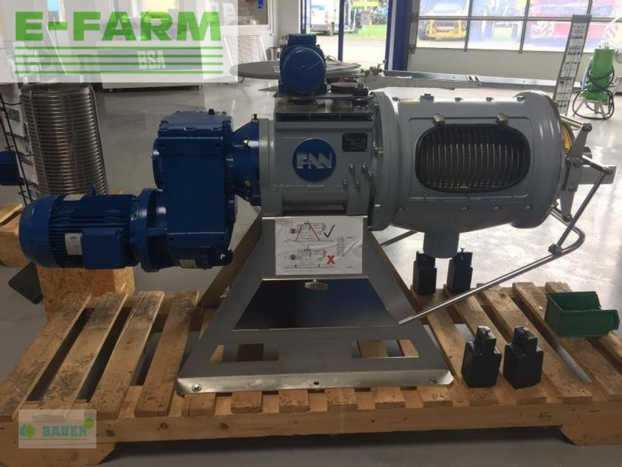 Bauer fan 1.2-520 - Fertilizing equipment: picture 1