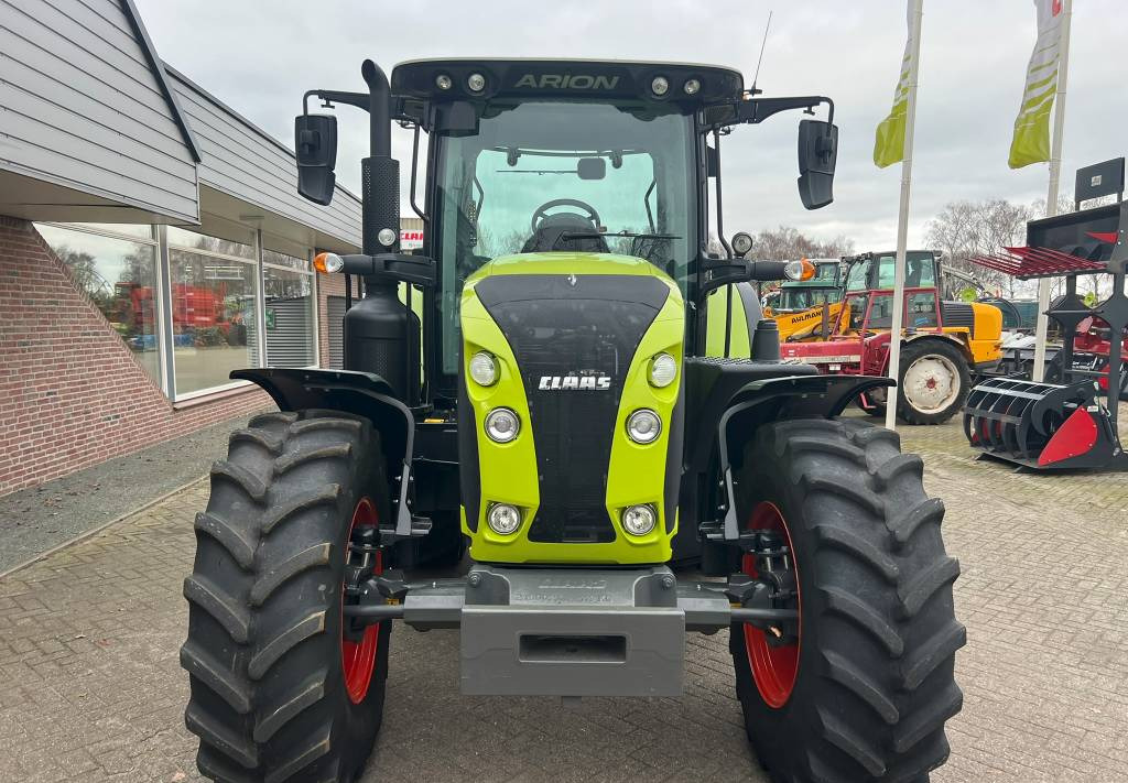 Farm tractor CLAAS Arion 610 CIS: picture 4
