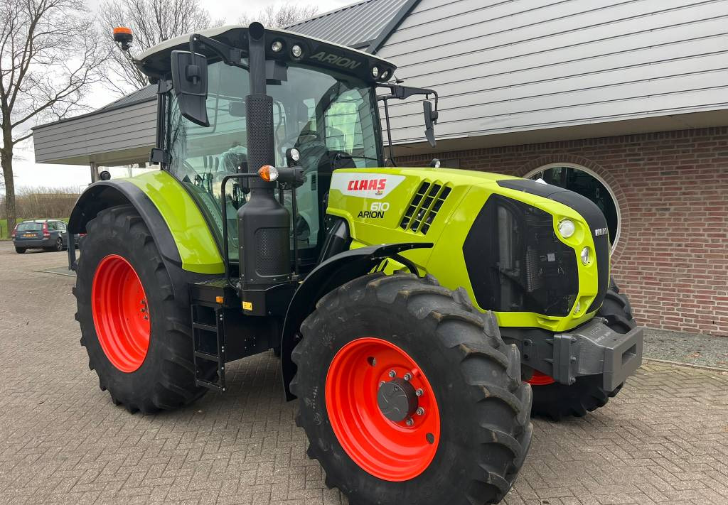 Farm tractor CLAAS Arion 610 CIS: picture 8