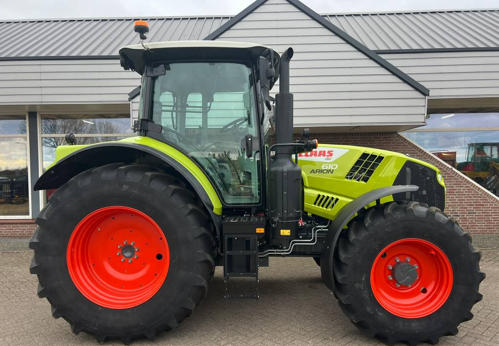 Farm tractor CLAAS Arion 610 CIS: picture 7