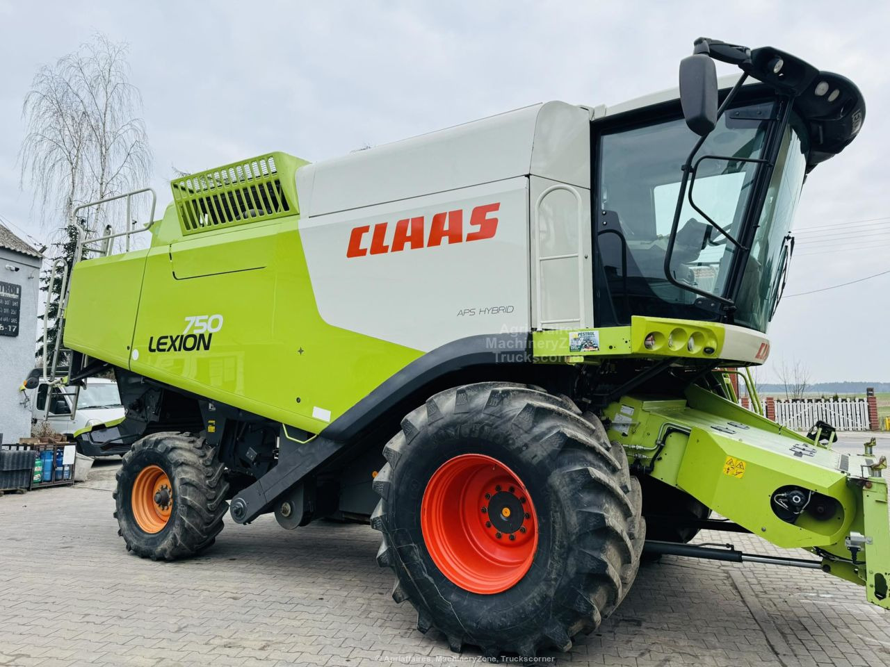 CLAAS Lexion 750 APS Hybrid - Combine harvester: picture 5