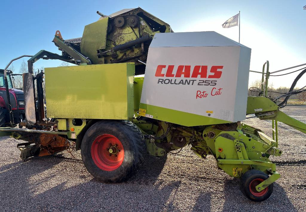 CLAAS Rollant 255 RC  - Round baler: picture 4