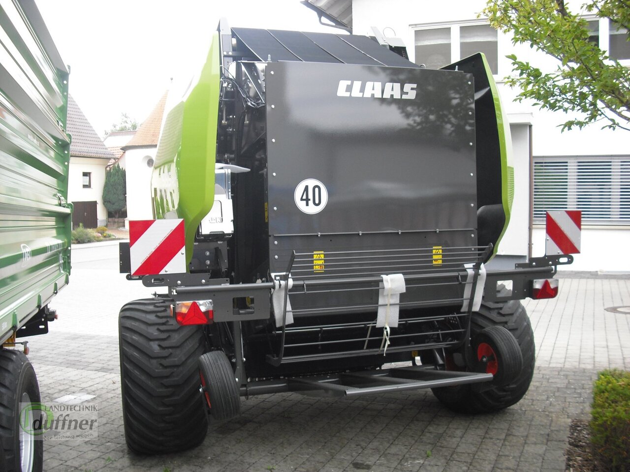 CLAAS Variant 585 RC Pro - Round baler: picture 5