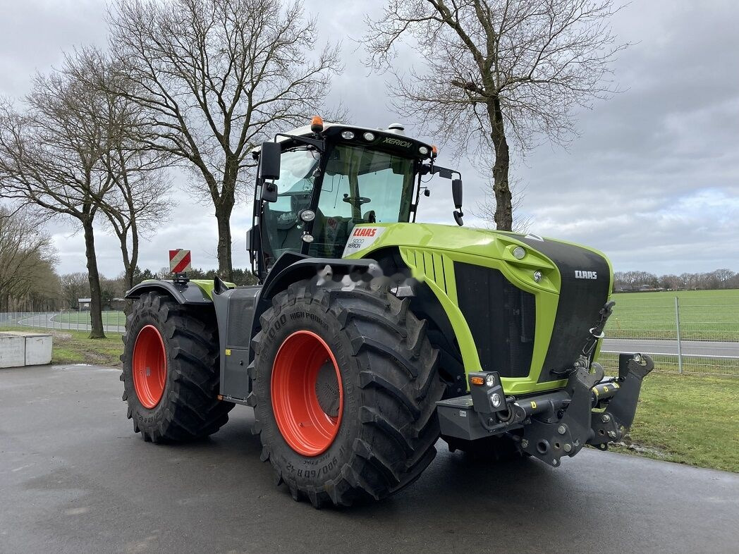 Claas XERION 5000 TRAC - Farm tractor: picture 4