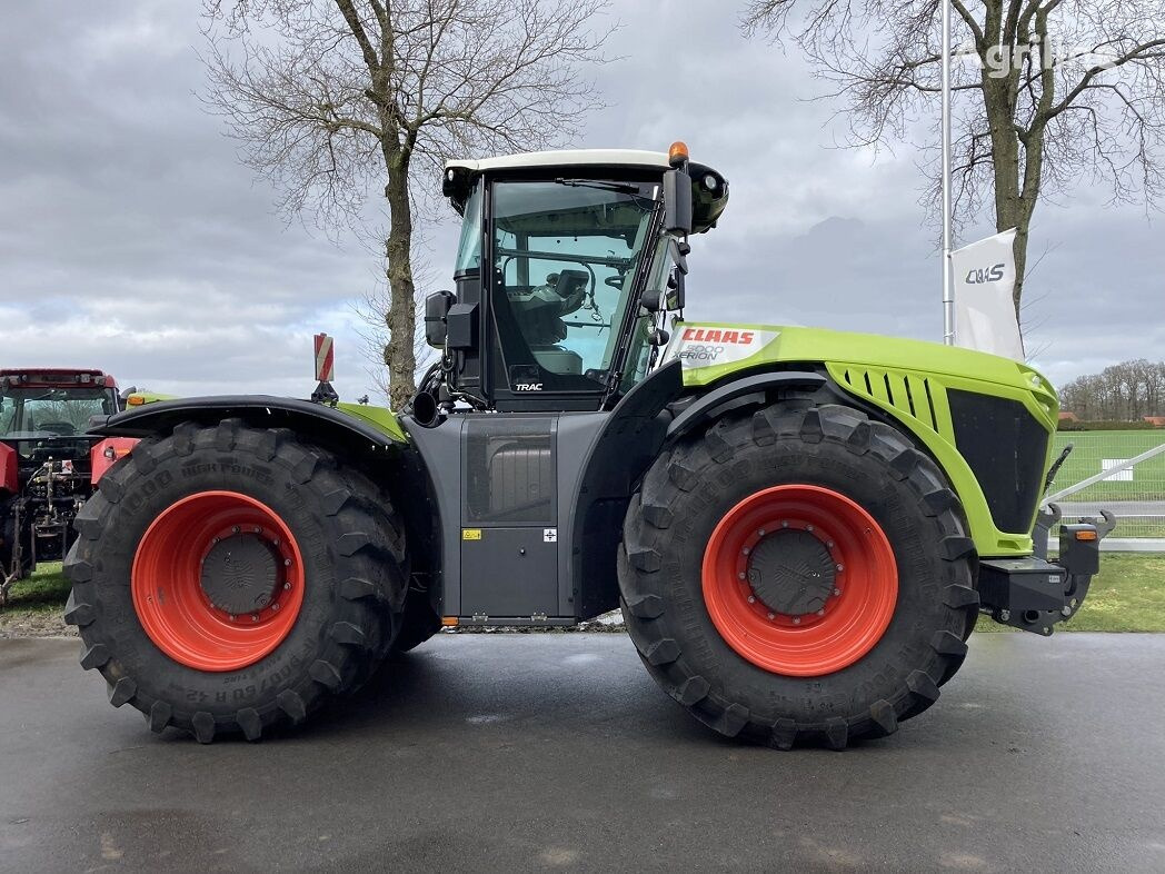 Claas XERION 5000 TRAC - Farm tractor: picture 2