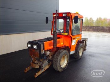 Holder C30 Kompakttraktor med plog & spridare (rep.objekt) -90  - Farm tractor