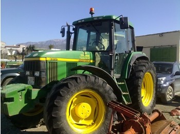 John Deere 6910 - Farm tractor