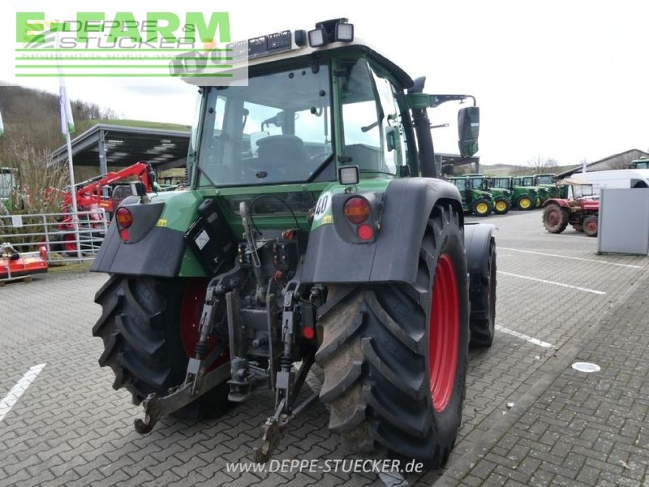 Farm tractor Fendt 412 vario: picture 7