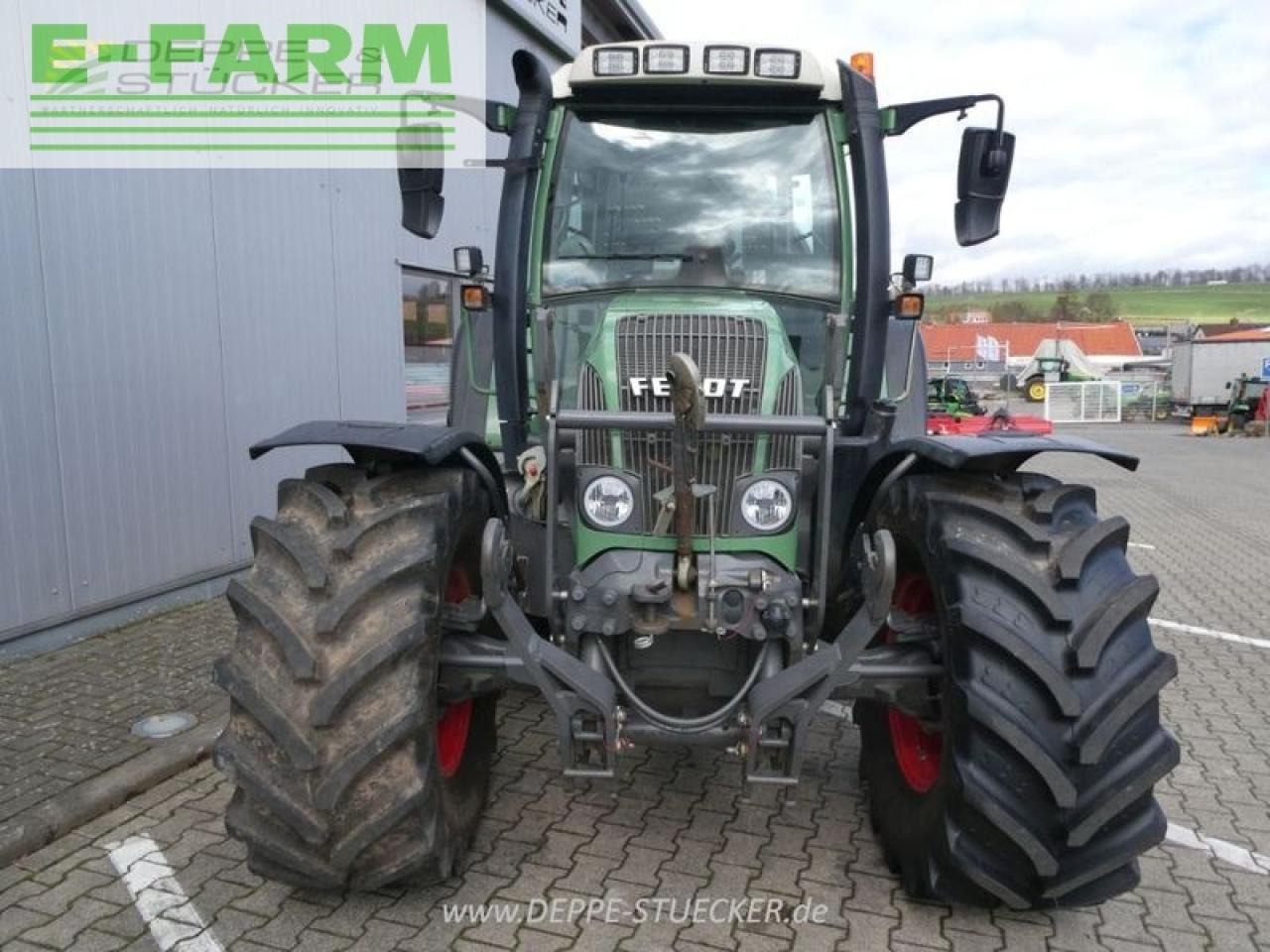 Farm tractor Fendt 412 vario: picture 2