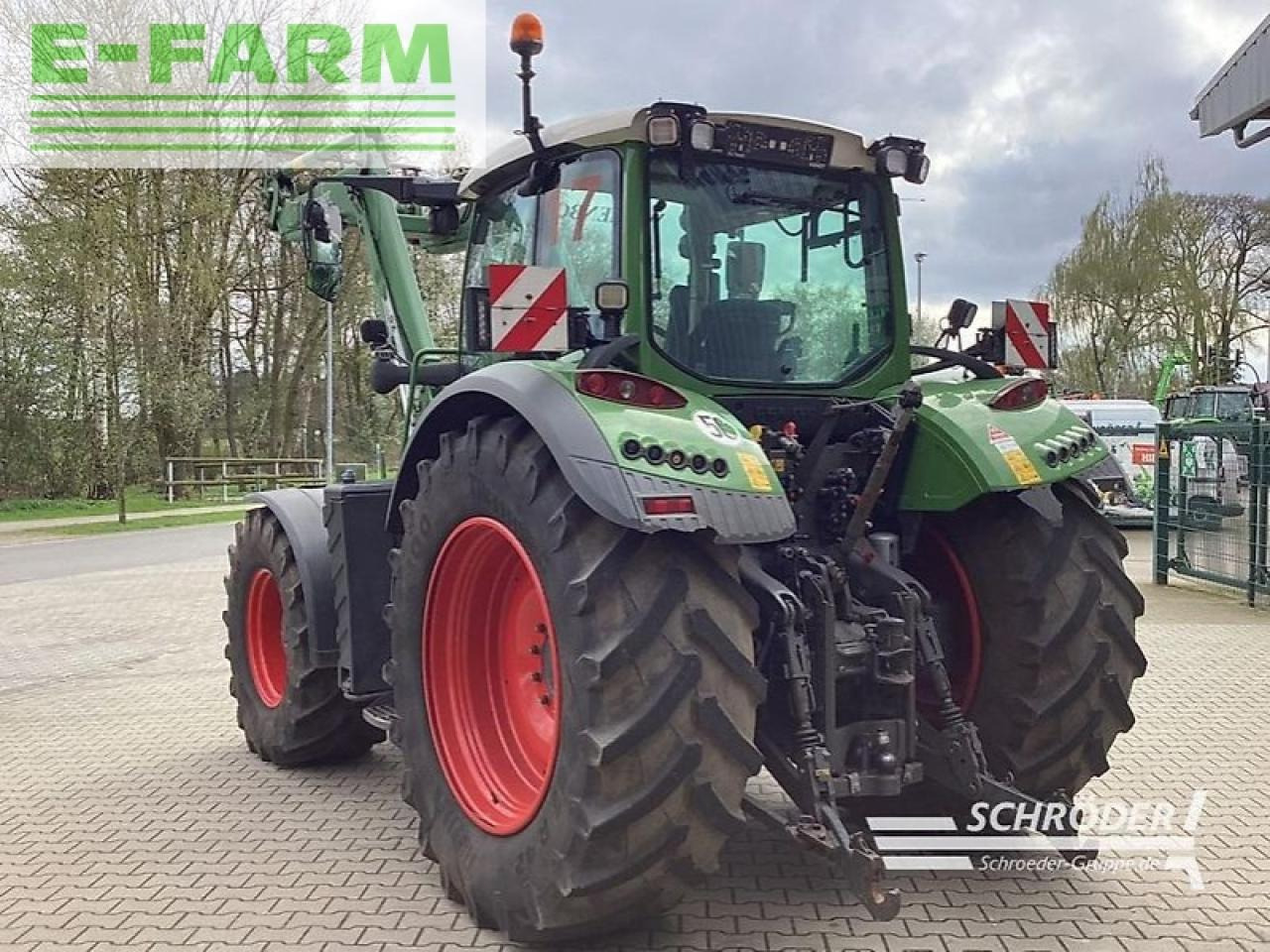 Farm tractor Fendt 722 vario s4 profi plus: picture 11