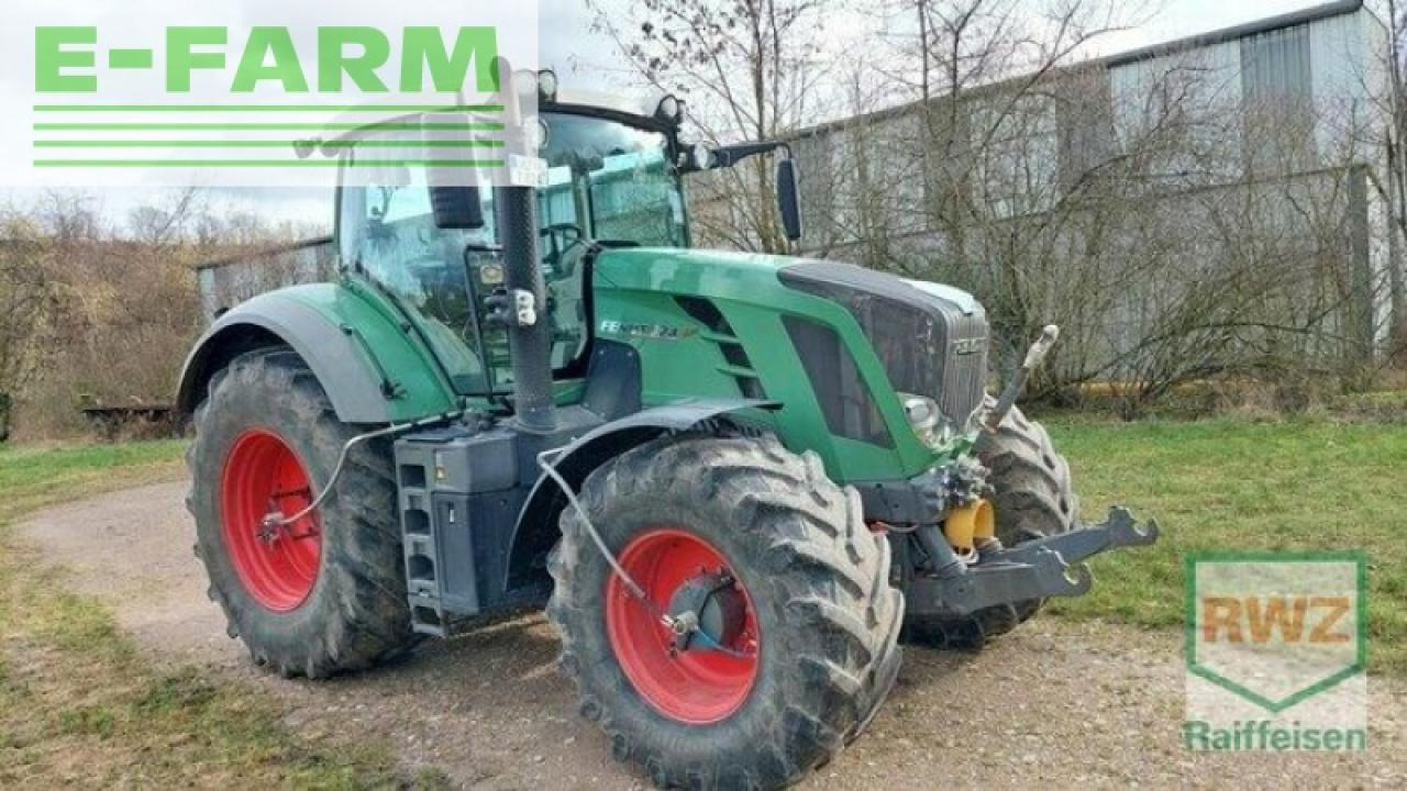 Farm tractor Fendt 824: picture 17