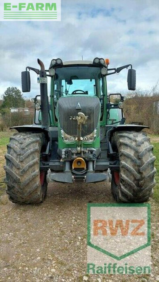 Farm tractor Fendt 824: picture 6