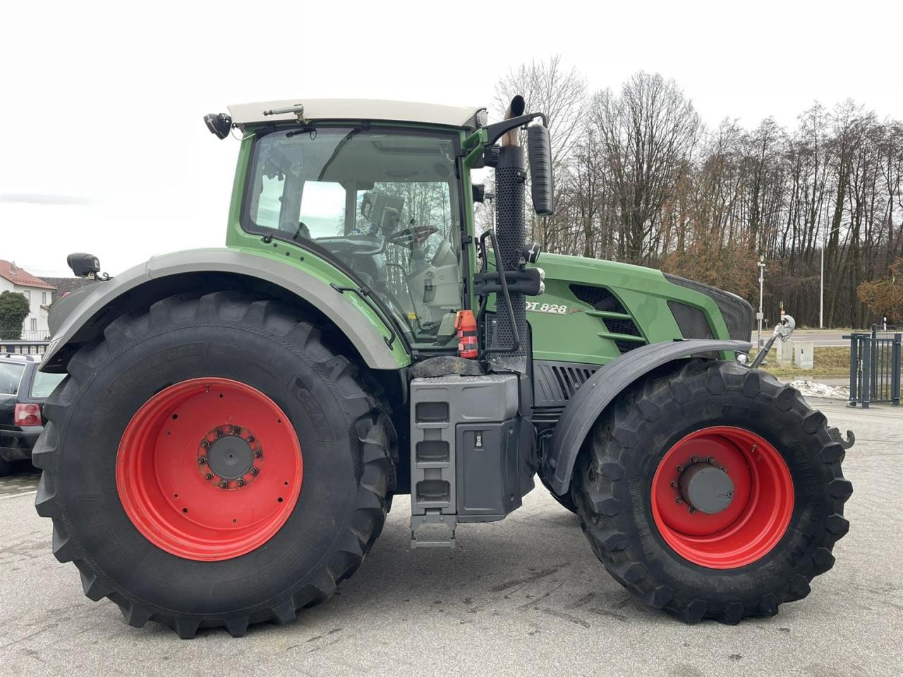 Fendt 828 Vario Profi Plus FZW GPS RTK - Farm tractor: picture 5