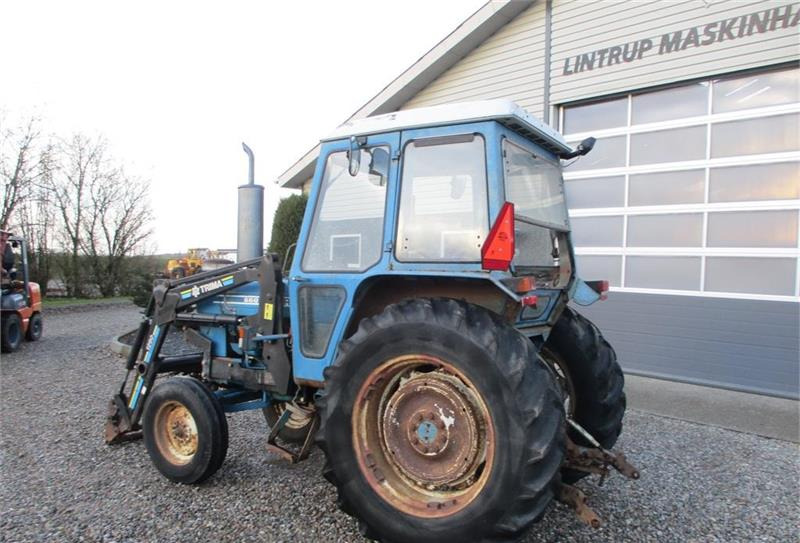 Farm tractor Ford 6600 med frontlæsser: picture 3