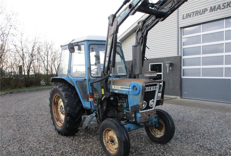 Farm tractor Ford 6600 med frontlæsser: picture 17