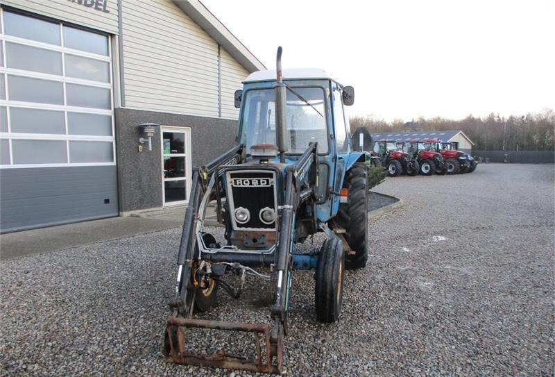 Farm tractor Ford 6600 med frontlæsser: picture 10