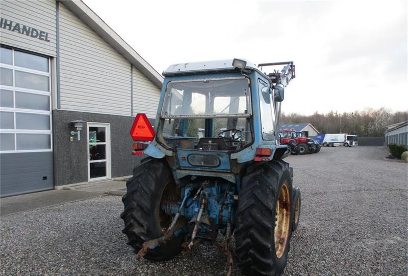 Farm tractor Ford 6600 med frontlæsser: picture 15