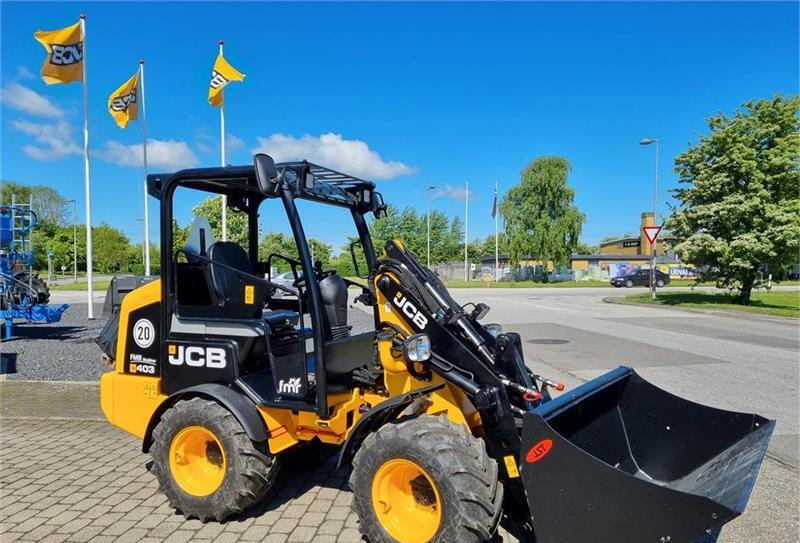 JCB 403 AGRI  - Compact loader: picture 1