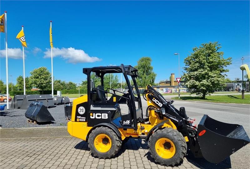 JCB 403 AGRI  - Compact loader: picture 2