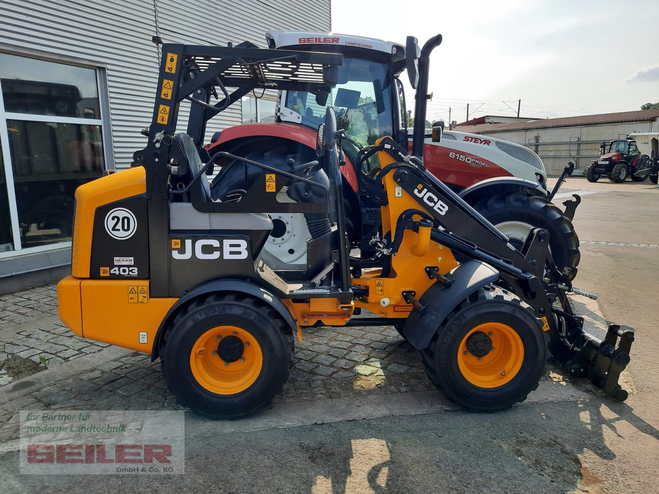 JCB 403 Agri Plus - Compact loader: picture 2