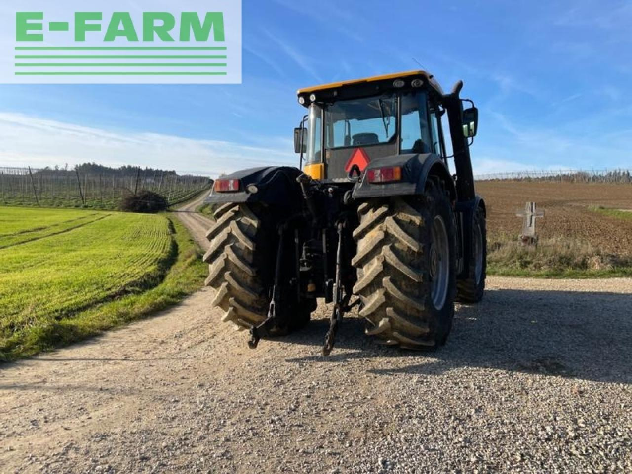 Farm tractor JCB fastrac 8250: picture 6