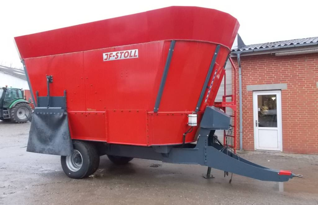 JF VM30  - Forage mixer wagon: picture 2