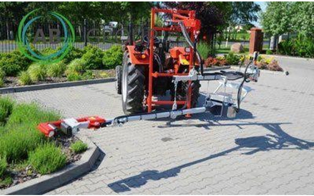 Jagoda Obstschüttler/Secoueur d’arbre/Obstschüttle - Soil tillage equipment: picture 1