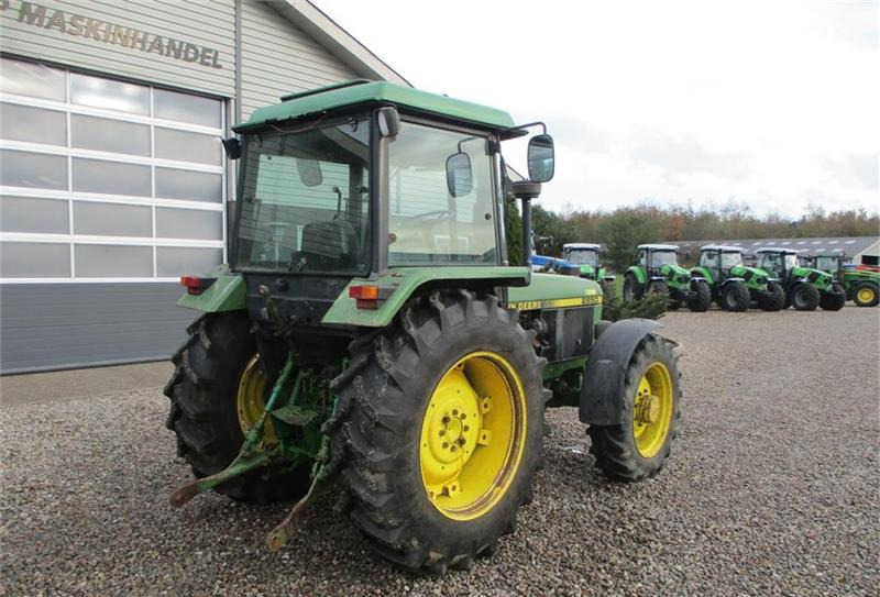 Farm tractor John Deere 2850 Med nye bagdæk på og orginale 50kgs frontvægt: picture 8