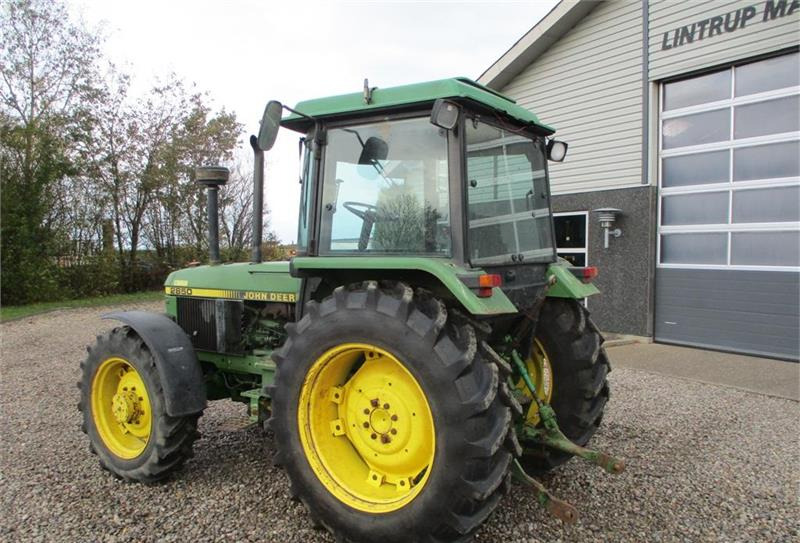 Farm tractor John Deere 2850 Med nye bagdæk på og orginale 50kgs frontvægt: picture 18