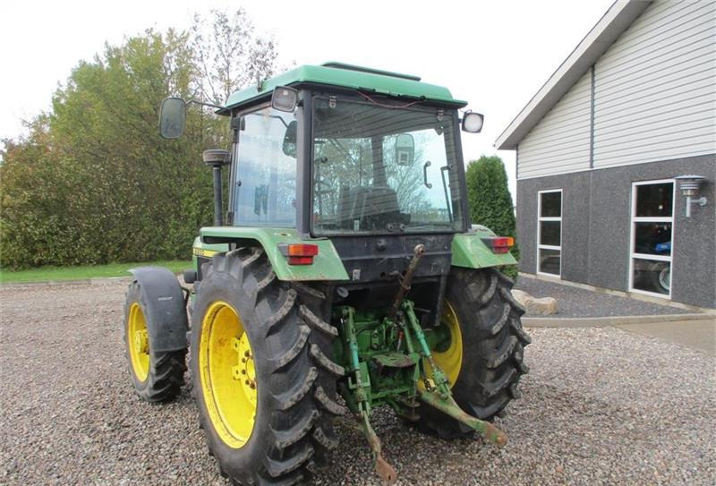 Farm tractor John Deere 2850 Med nye bagdæk på og orginale 50kgs frontvægt: picture 19
