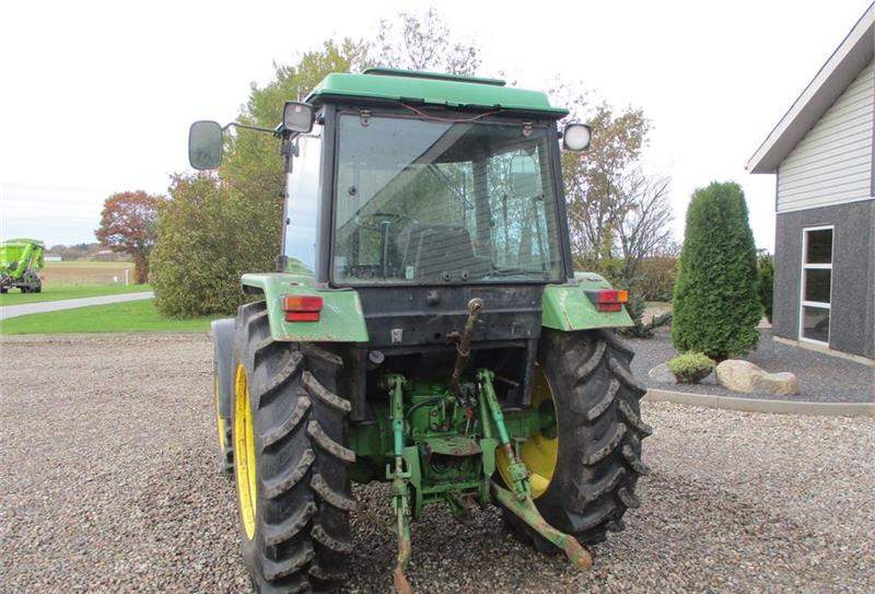 Farm tractor John Deere 2850 Med nye bagdæk på og orginale 50kgs frontvægt: picture 20