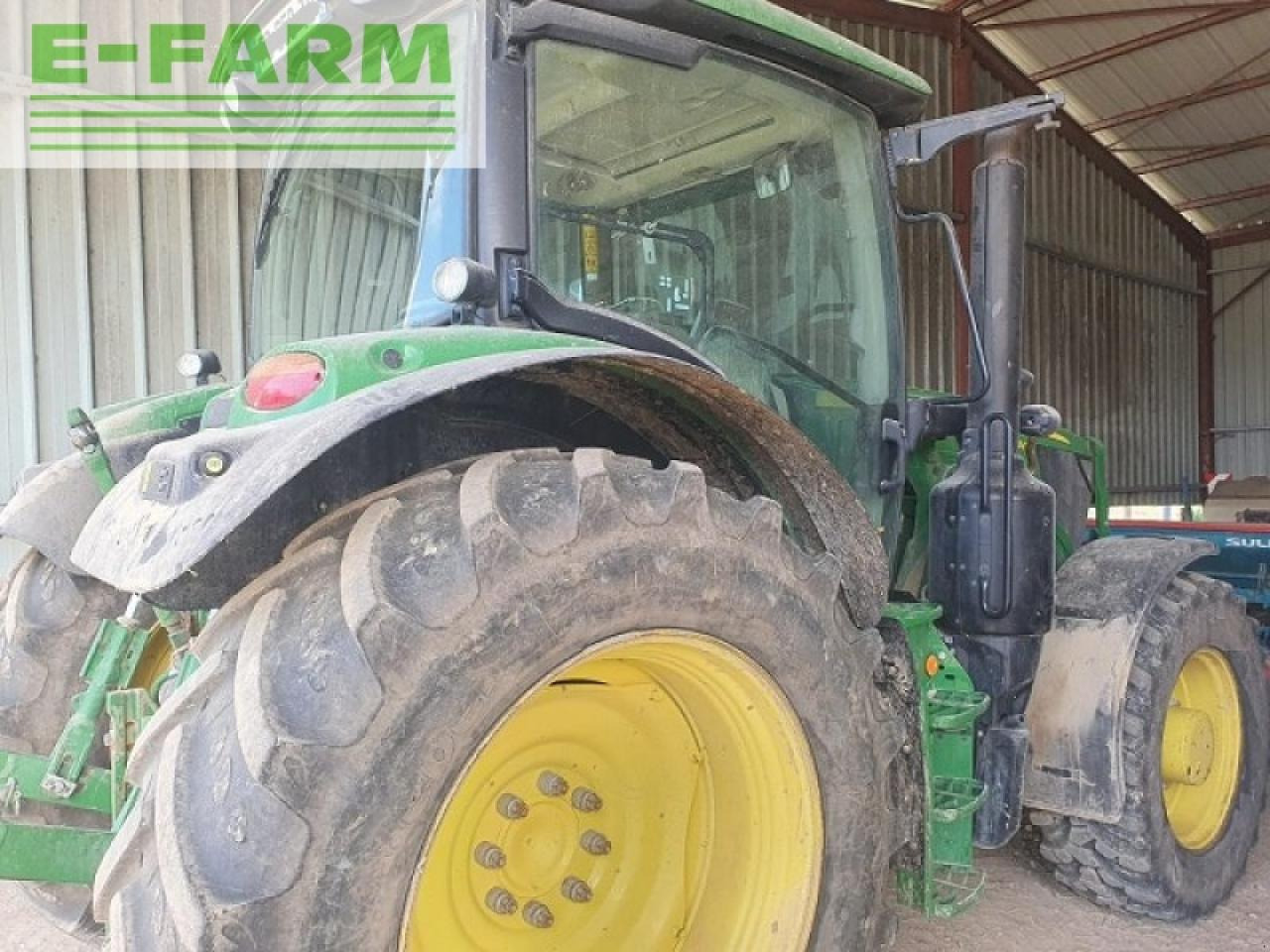 John Deere 6135r - Farm tractor: picture 4