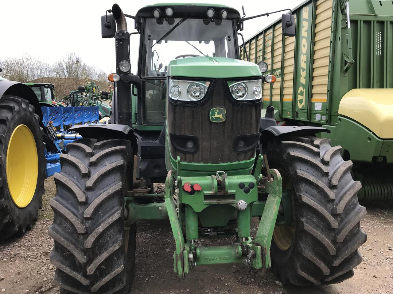 John Deere 6170M - Farm tractor: picture 3