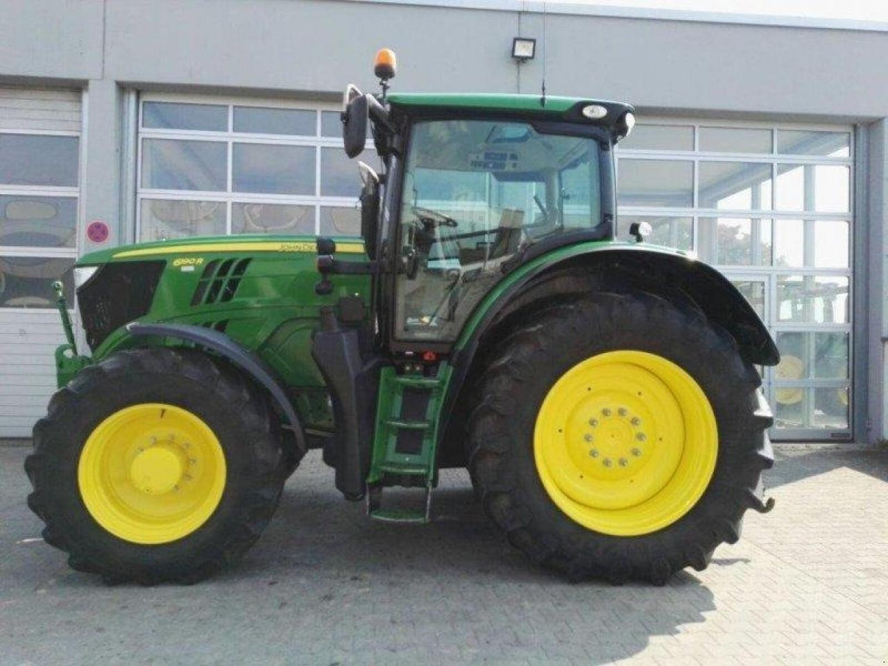 John Deere 6190 r auto powr - Farm tractor: picture 1