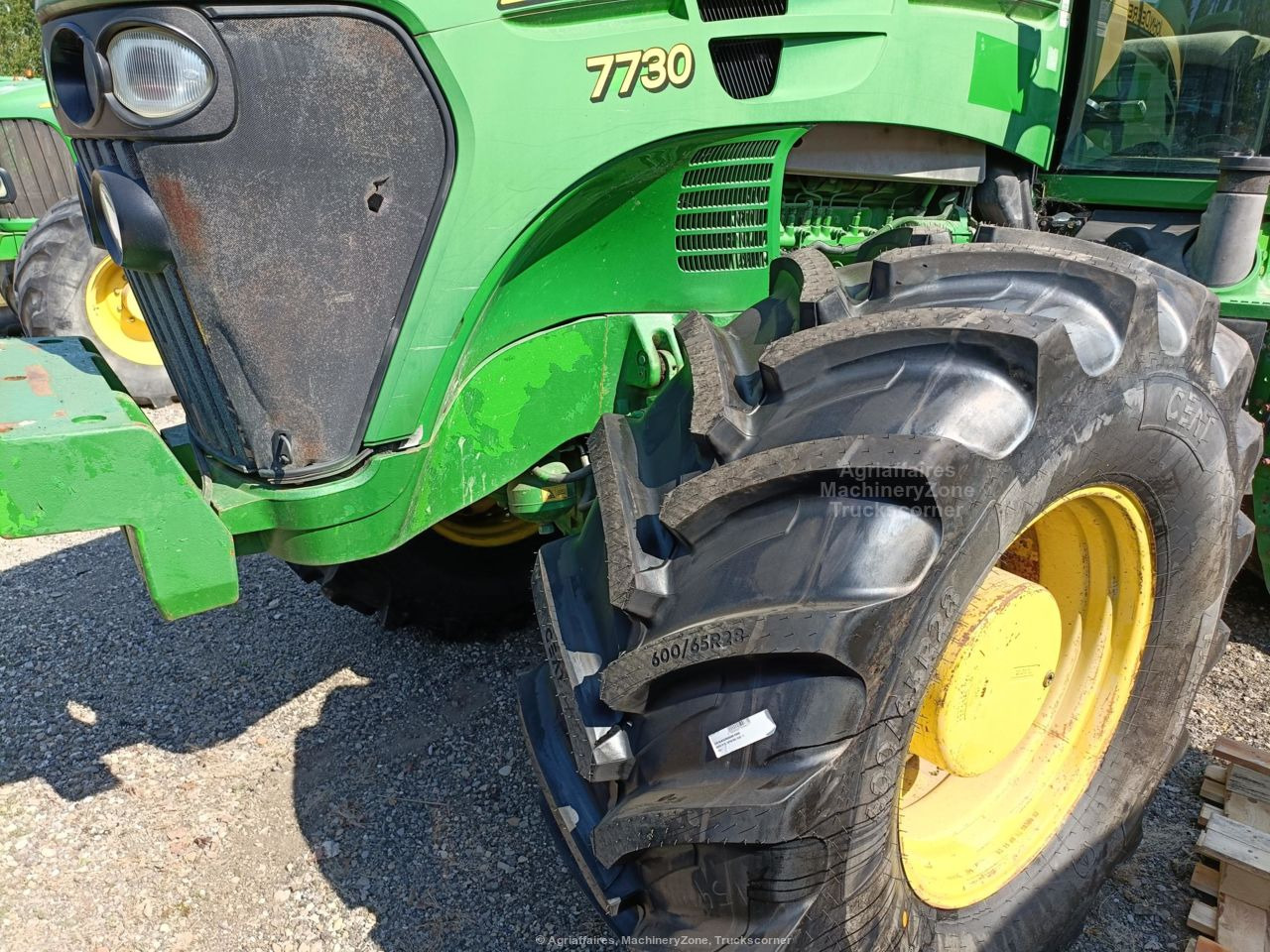 John Deere 7730 - Farm tractor: picture 4