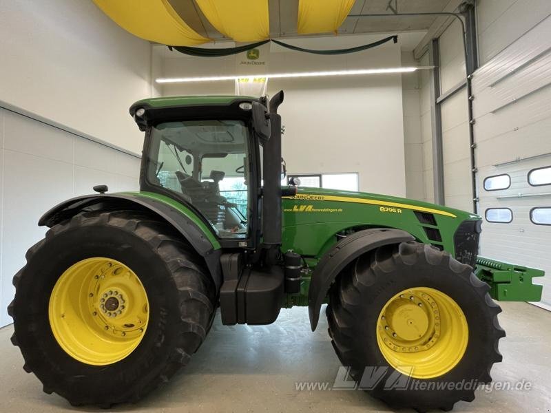 John Deere 8295R - Farm tractor: picture 5