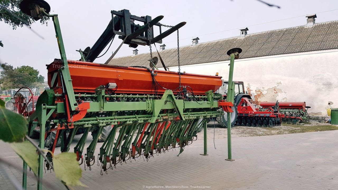Kuhn LOGISEM 4000 - Seed drill: picture 1