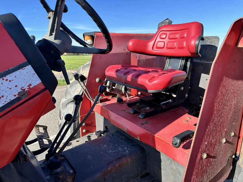 Massey Ferguson 365 - Farm tractor: picture 4