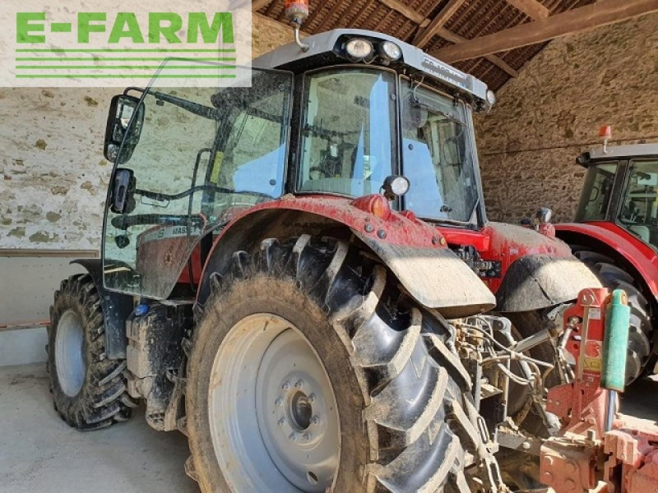 Farm tractor Massey Ferguson 7715: picture 3