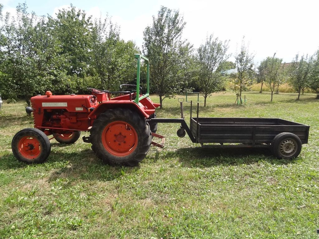 McCormick D 214 Tractor, 1959 oldtimer  - Farm tractor: picture 1