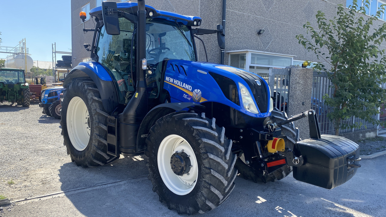 NEW HOLLAND T6.145 - Farm tractor: picture 1