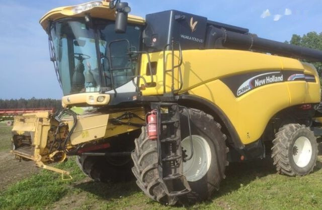 New Holland CX860 - Combine harvester: picture 2