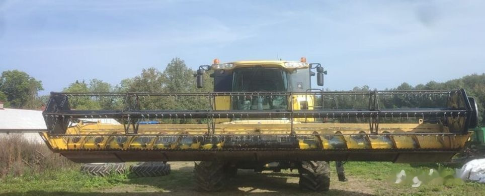 New Holland CX860 - Combine harvester: picture 1